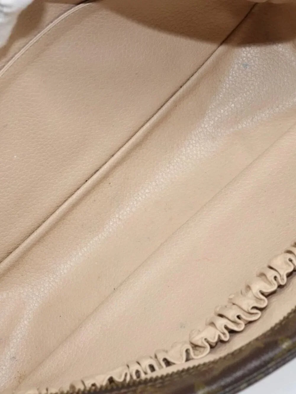 Louis Vuitton brand	louis vuitton